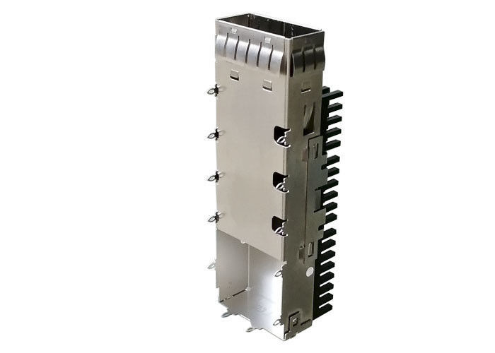 Zakładki EMI Pojedynczy port Klatka SFP28 18,75 mm Do złącza QSFP28